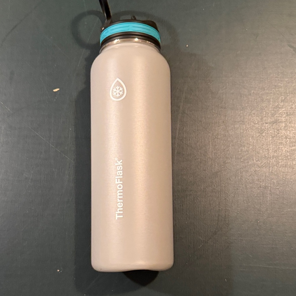 40 oz ThermoFlask Insulated Water Bottle - Gray